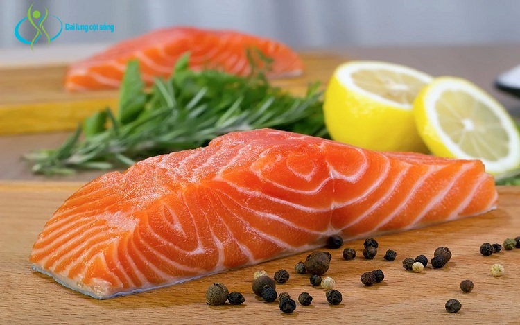 Axit béo omega-3 từ cá hồi giúp thúc đẩy sức khỏe của xương và mô