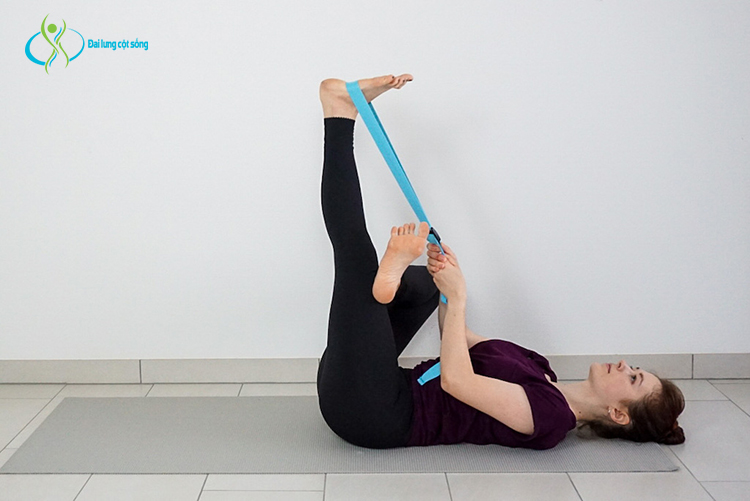 Cách an toàn để tập yoga chữa đau lưng